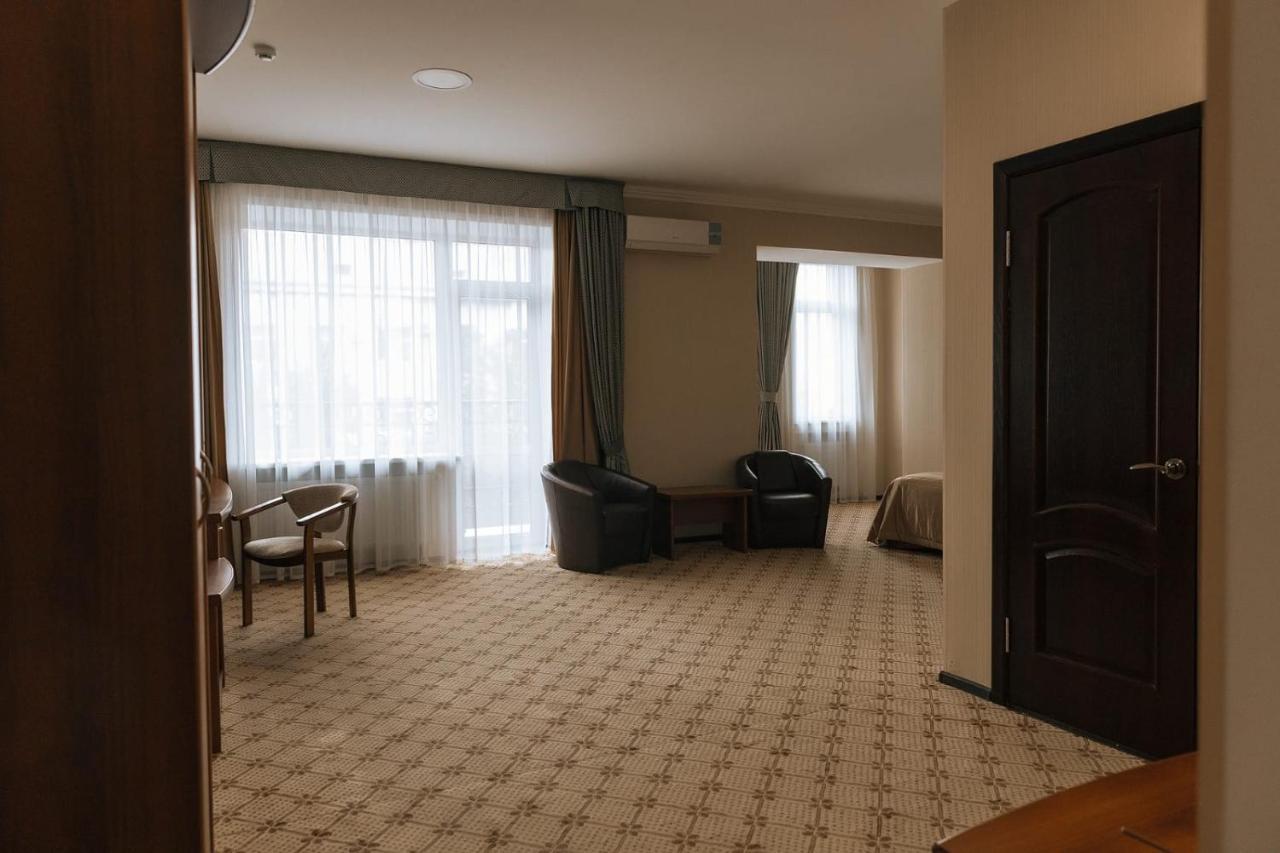 Hotel Medeu Kostanaj Exteriér fotografie