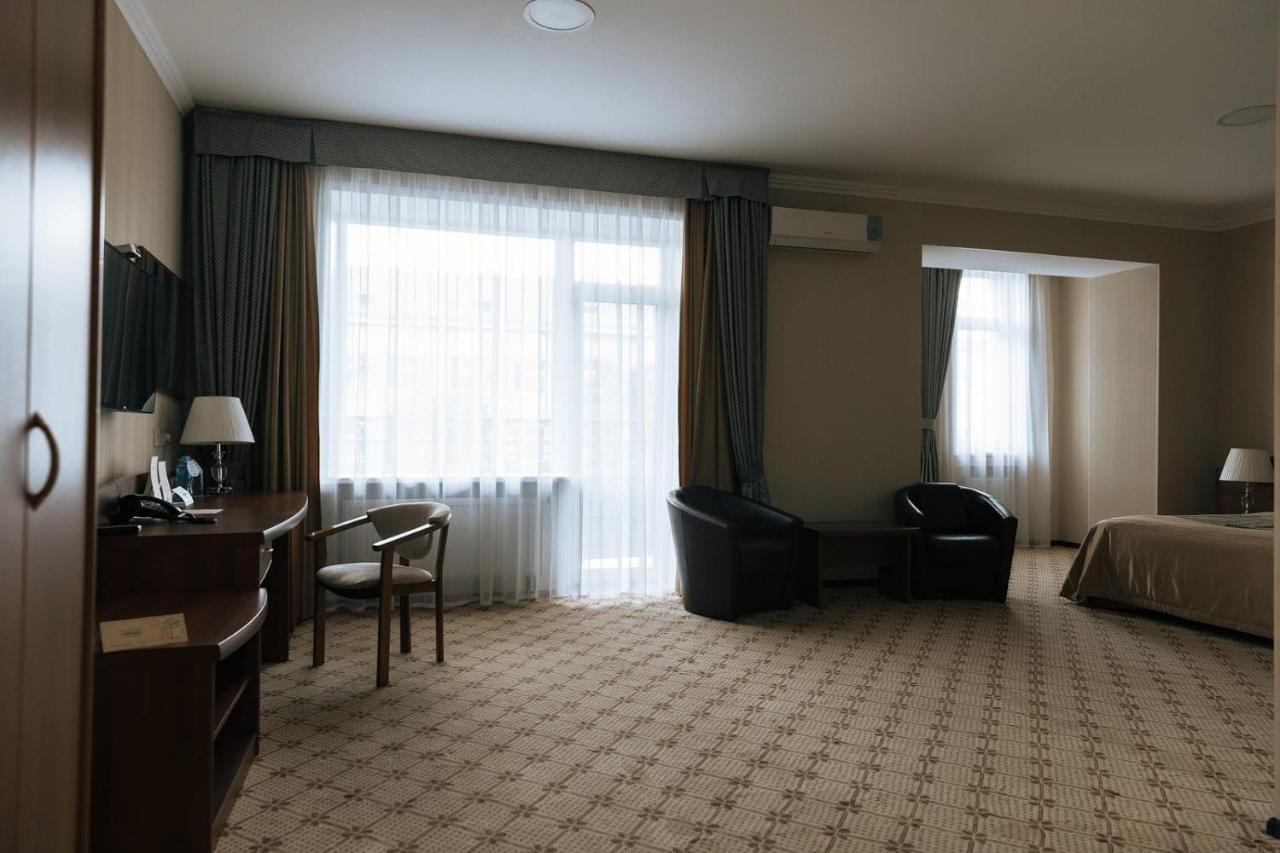 Hotel Medeu Kostanaj Exteriér fotografie