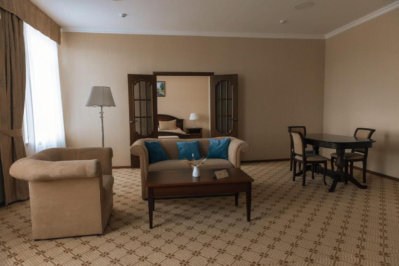 Hotel Medeu Kostanaj Exteriér fotografie