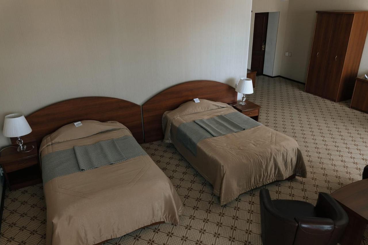 Hotel Medeu Kostanaj Exteriér fotografie