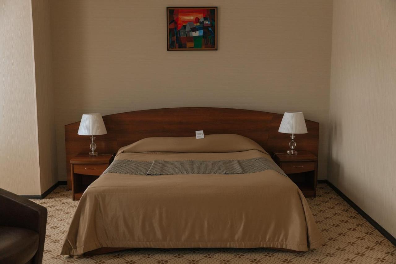 Hotel Medeu Kostanaj Exteriér fotografie