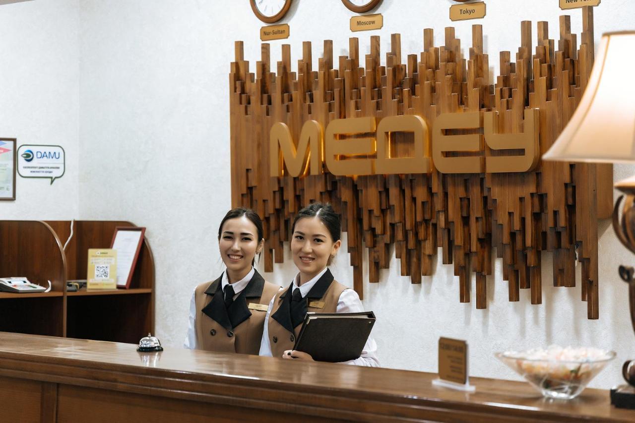 Hotel Medeu Kostanaj Exteriér fotografie